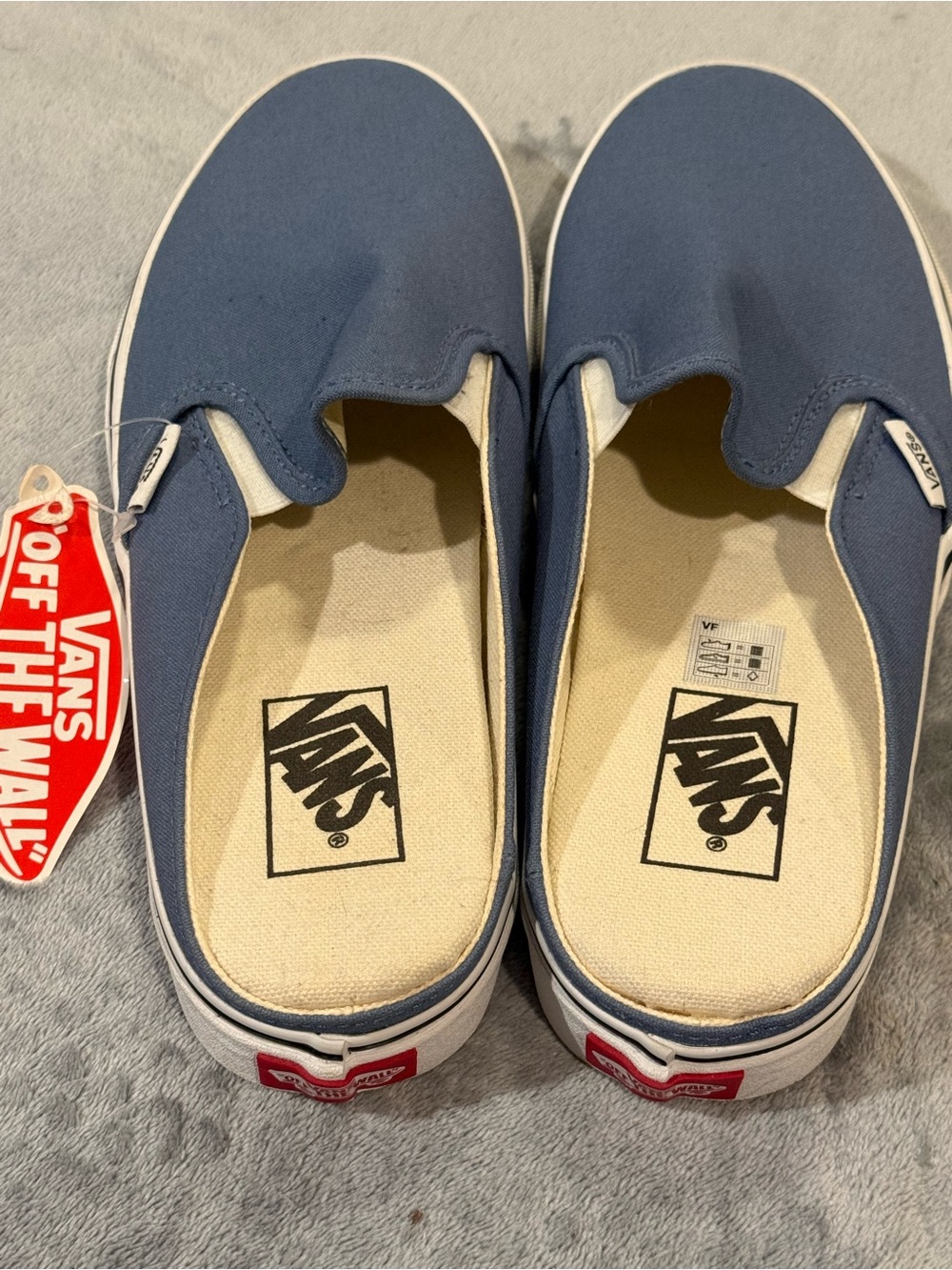 Vans slip-on shoes in blue. NWT - Picture 3 of 6